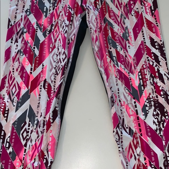 Victoria’s Secret Capri S - Picture 2 of 4